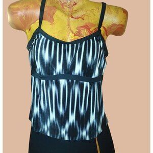 Maxine of Hollywood Top Swinsuit Swimwear Size 10 Scoop Neck